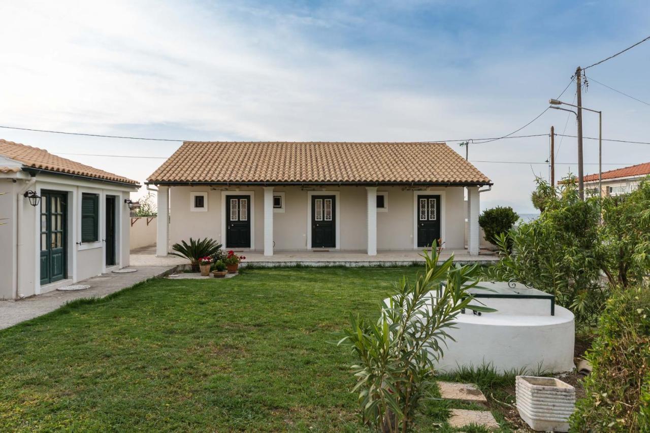 Tamaris Beach House Acharavi  Bagian luar foto