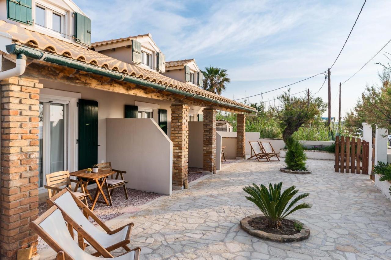 Tamaris Beach House Acharavi  Bagian luar foto